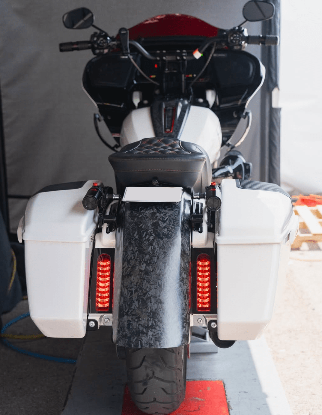 Forged-Pattern Carbon Fiber Rear Fender for 2009-2023 Harley Touring Models | Friomotor