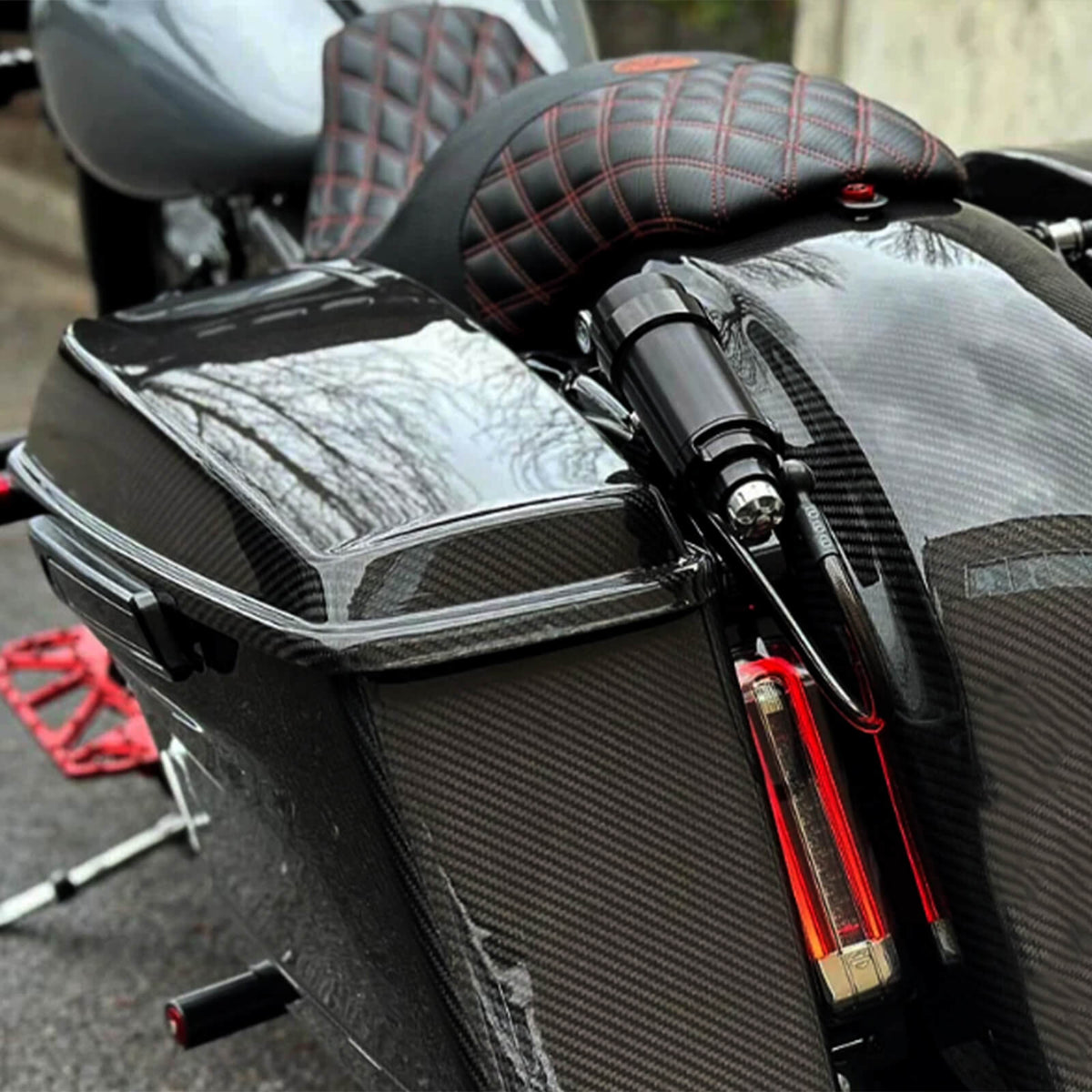 Carbon Fiber Saddlebag Lids for Harley Touring Models 2014-2023 | Friomotor